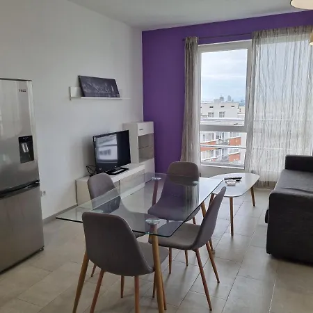 Luxury Two-room With A Nice View Apartment